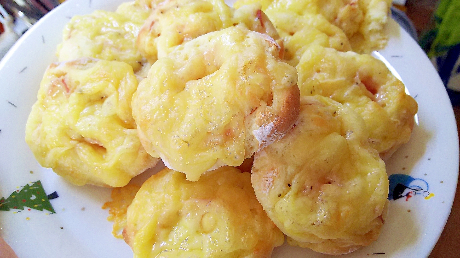ホットケーキミックスで作る!ベーコンチーズパン